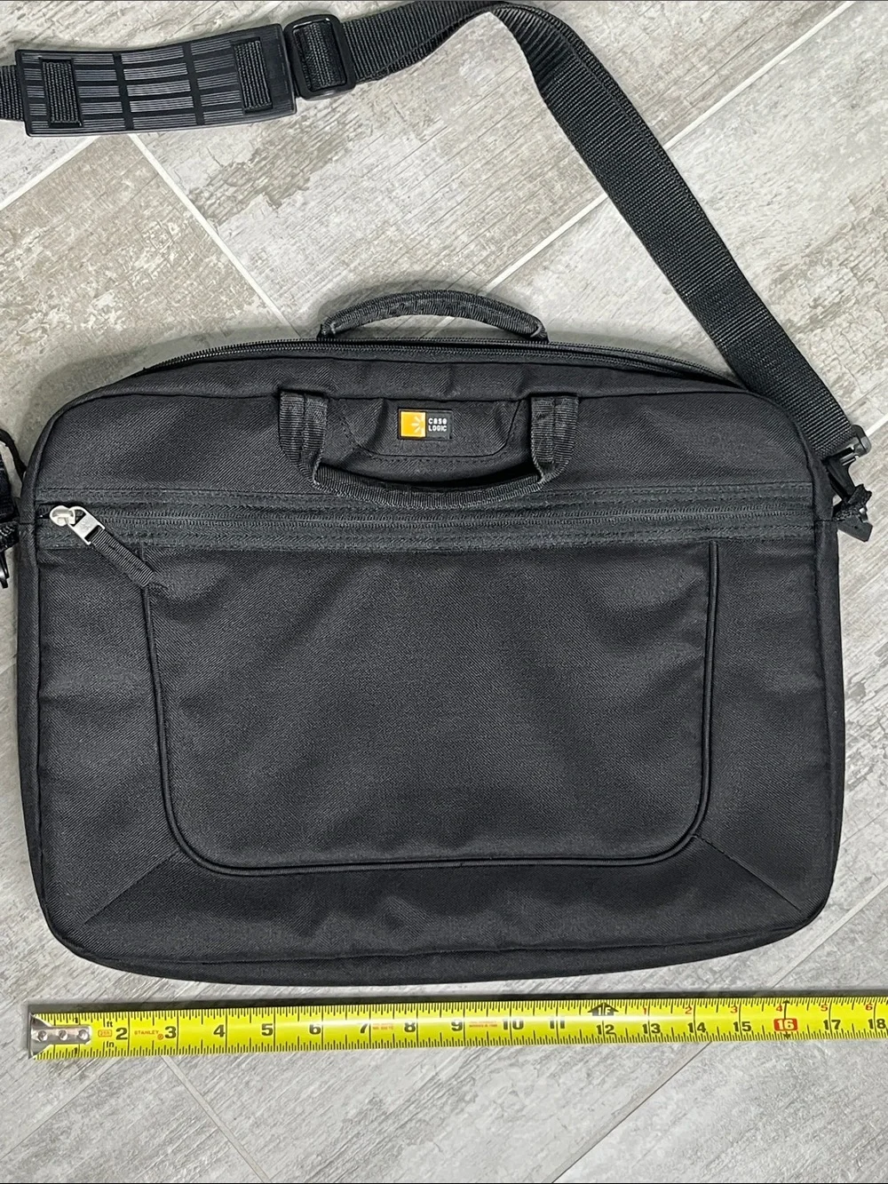NWOT Case Logic Black Laptop Padded Briefcase with Adjustable Shoulder Strap